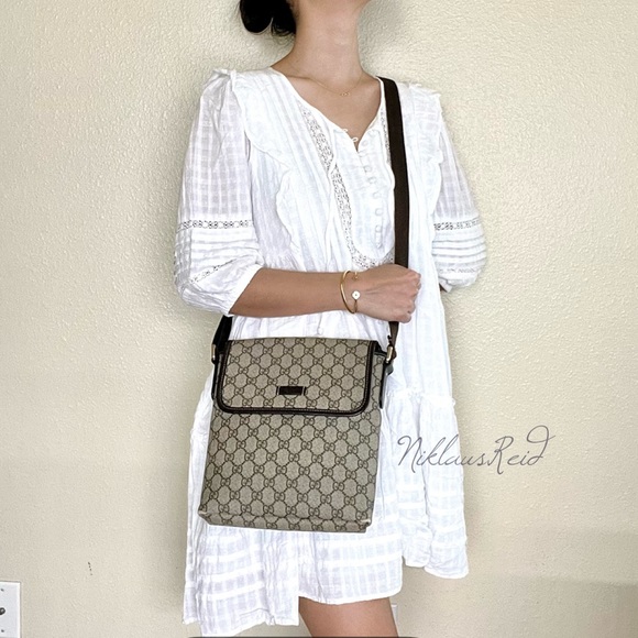 🍓GUCCI GG Supreme PVC Messenger Bag - Picture 1 of 13